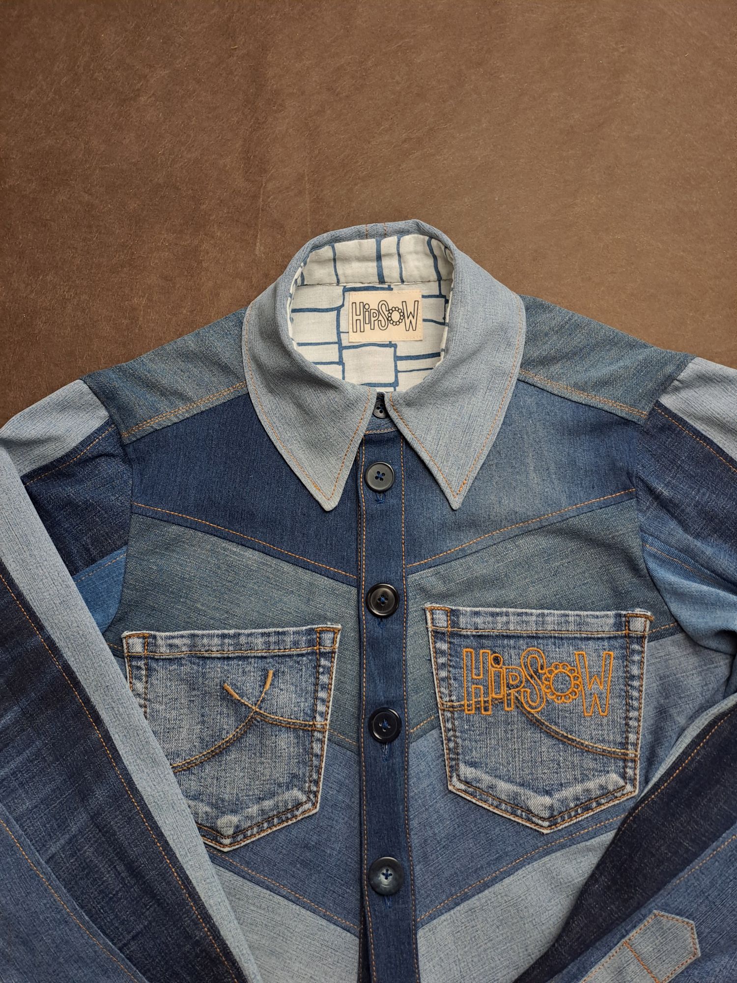HipSoW Upcycling Jeansjacke liegend