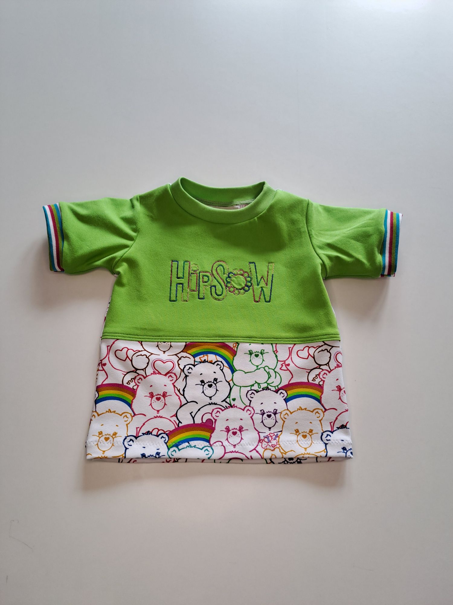 Babykleidung - ein Baby-HipSoW-Shirt mit den Glücksbärchis.